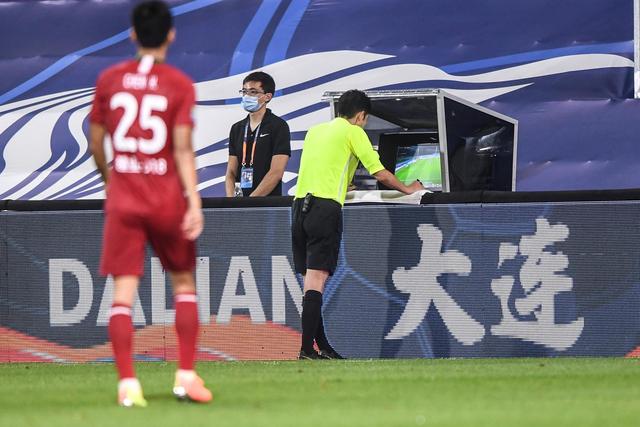 张本智和赛后回应中国观众嘘声：我把他们视为对手